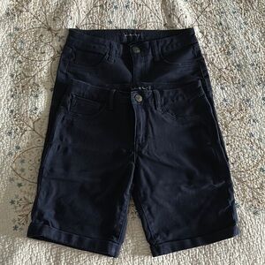 Aeropostale 9” Bermuda shorts, navy, ladies size 6 - 2 pair
